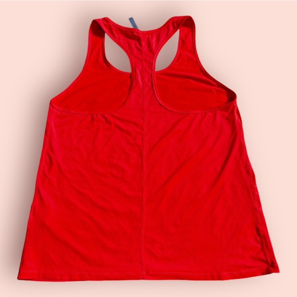 Fabletics‎ sleeveless running workout tank - Picture 3 of 4